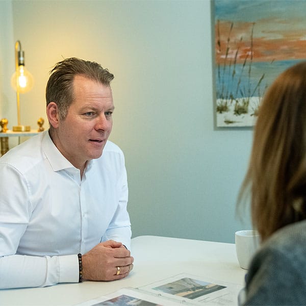 Ulrik bolm. Kongevejens Bedemandsforretning. Døgnåben – ingen gebyrer aften eller weekend