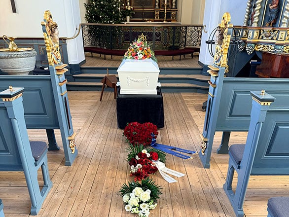 Begravelse i Rungsted kirke. Kongevejens bedemand.